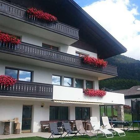 Pension Tirol ซานวาเลนตีโน อัลลา มูตา ภายนอก รูปภาพ