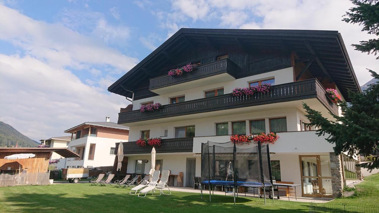 Pension Tirol ซานวาเลนตีโน อัลลา มูตา ภายนอก รูปภาพ