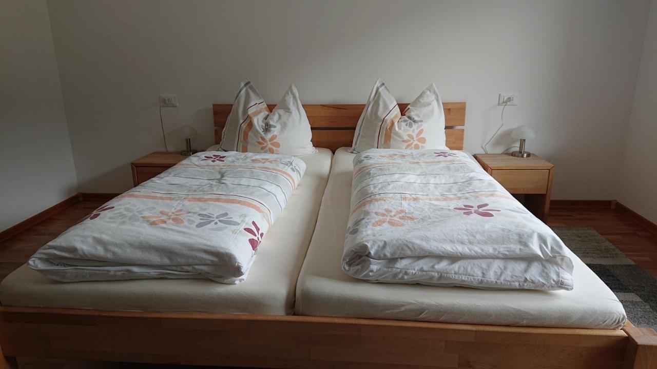 Pension Tirol ซานวาเลนตีโน อัลลา มูตา ภายนอก รูปภาพ